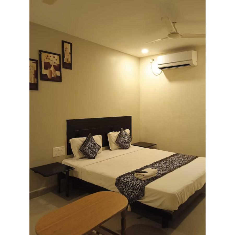 Hotel Meridian Grand Shamshabad Exterior foto